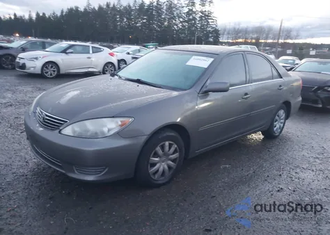2006 Toyota Camry Le z USA, uszkodzony, nr VIN 4T1BE32K06U706649
